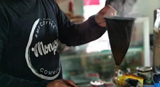 Warung Kopi Tren Bisnis Anak Muda di Kotamobagu