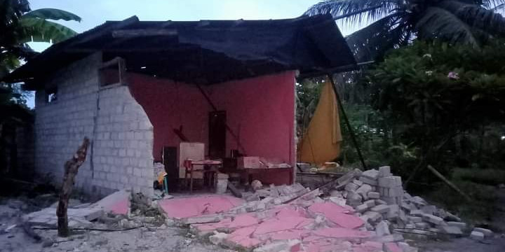 Kerusakan rumah akibta gempa bumi dengan Magnitudo 7,5 yang mengguncang wilayah Kabupaten Kepulauan Tanimbar Provinsi Maluku, Selasa (10/1/2023). Foto: dok/bnpb.go.id