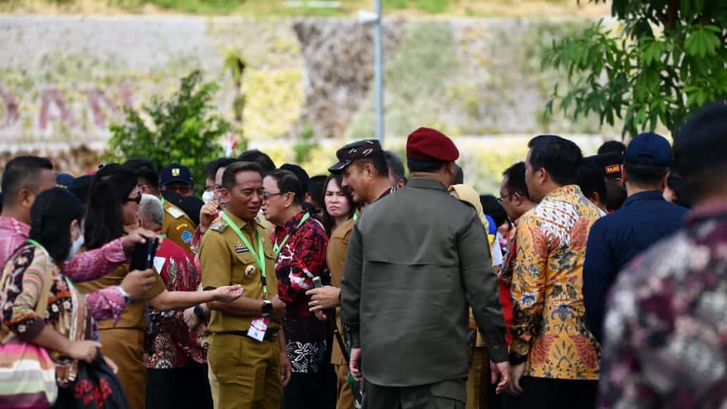 : Tampak Bupati Boltim Sam Sachrul Mamonto saat menghadiri acara peresmian Bendungan Kuwil Kawangkoan di Kalawat Minahasa Utara yang dilakukan langsung oleh Presiden Joko Widodo, Kamis (19/1/2023). Foto: Diskominfo Boltim.