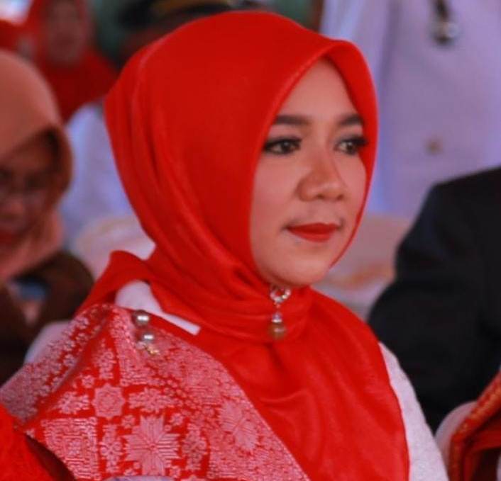 Kepala Dinas P3A Kabupaten Bolmut, Yani Lasama. Foto: Muchtar L Harundja.