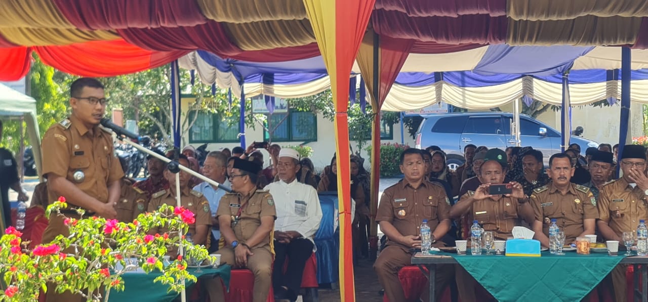 Suasana Musrenbang Kecamatan Aek Ledong, Selasa (14/2/2023). Tampak Asisten Ekbang Pemkab Asahan, Muhili Lubis sedang memberikan sambutan mewakili Bupati Asahan. Foto: Anggi Lubis/Bolmong.News