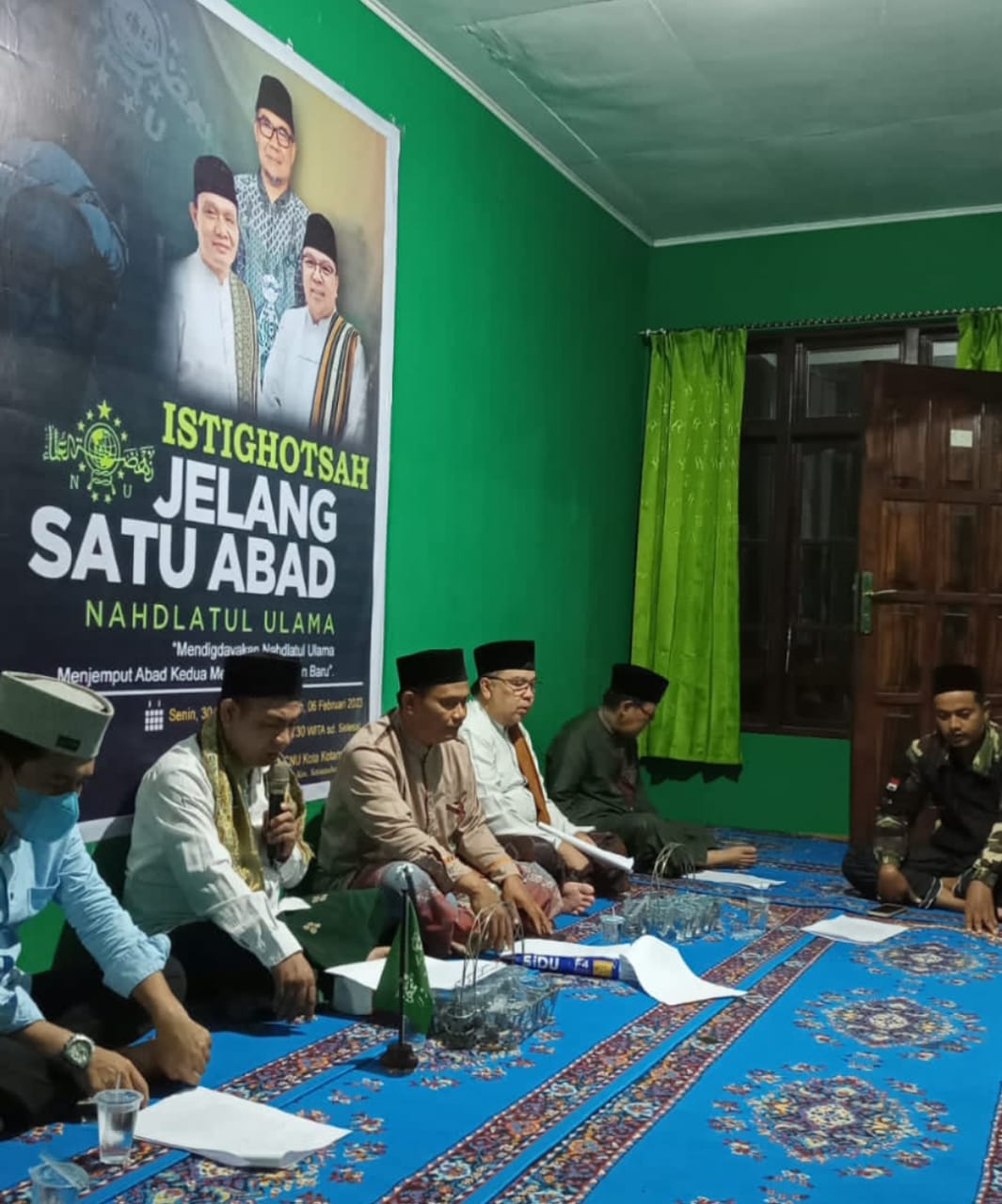 Istigotsah yang digelar PCNU Kota Kotamobagu untuk menyambut satu abad NU selama 7 hari berturut-turut. Kegiatan dilaksanakan di sekretariat PCNU Kotamobagu, jalan Ibata Kelurahan Kotobangon Kecamatan Kotamobagu Timur, mulai tanggal 30 Januari hingga 6 Februari 2023. Foto: Jamal Paputungan.