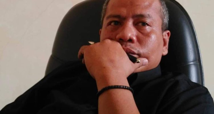 Panitera Pengadilan Agama Kabupaten Bolmut, Yusuf Dani Pontoh. Foto: dok/Bolmong.News