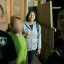 Terkait Video Penculikan Anak di Desa Warembungan, Polisi Pastikan Hoax. Terduga pelaku pembuat video (blur) bersama tim Resmob Polresta Manado, Kamis (2/2/2023). Foto: Dok/Humas Polda Sulut.