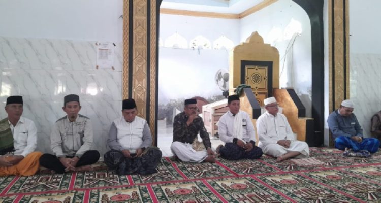 Kemenag Bolmut gelar Syafari Jumat Mobile, di Masjid Al-Mu'Minun, Desa Paku, Kecamatan Bolangitang Barat, Jumat 17 Februari 2023. (foto.Muchtar L Harundja/bolmong.news)