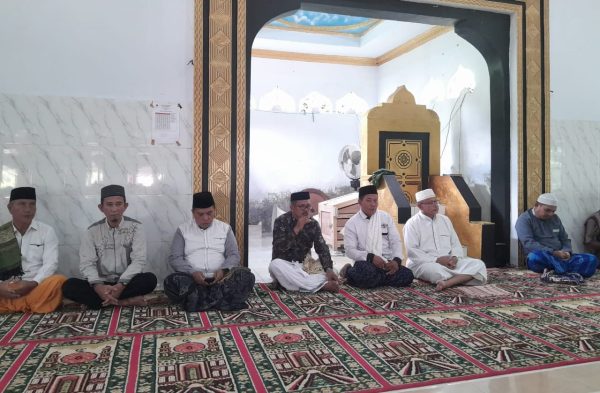 Kemenag Bolmut gelar Syafari Jumat Mobile, di Masjid Al-Mu'Minun, Desa Paku, Kecamatan Bolangitang Barat, Jumat 17 Februari 2023. (foto.Muchtar L Harundja/bolmong.news)