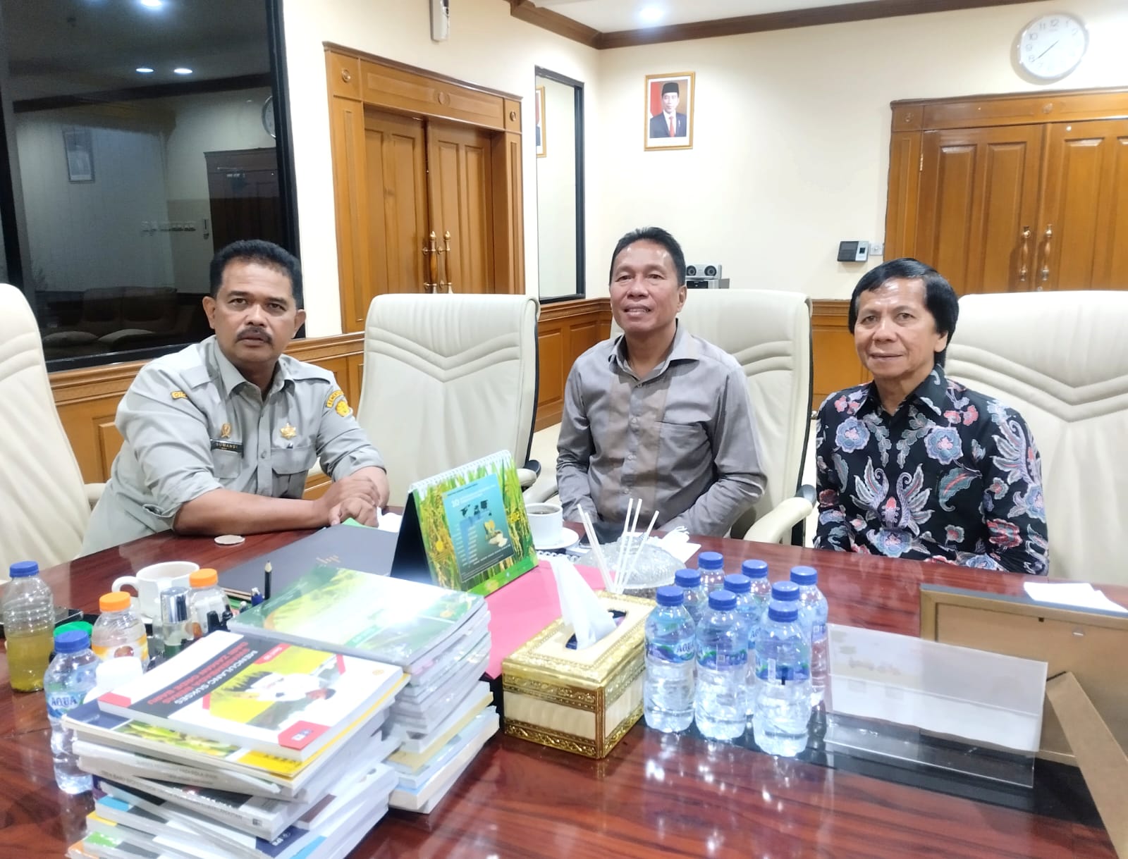 Bupati Minahasa Selatan saat melakukan kunjungan kerja di Kantor Kementerian Pertanian RI, Senin (13/3/2023). Foto: Jendry Paendong.