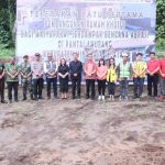 Peletakan batu pertama hunian tetap korban abrasi pesisir pantai Amurang , Kabupaten Minahasa Selatan. Foto: dok/Diskominfo Minsel.