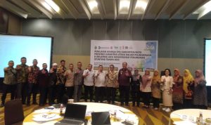 Wakil Bupati Asahan Taufik Zainal Abidin Siregar yang juga Ketua Tim Percepatan Penurunan Stunting (TPPS) Kabupaten Asahan, saat mengikuti Penilaian Kinerja penurunan stunting Provinsi Sumatera Utara (Sumut) di Santika Premiere Dyandra Medan, Kamis (30/03/2023). Foto: Anggi Lubis/bolmong.news