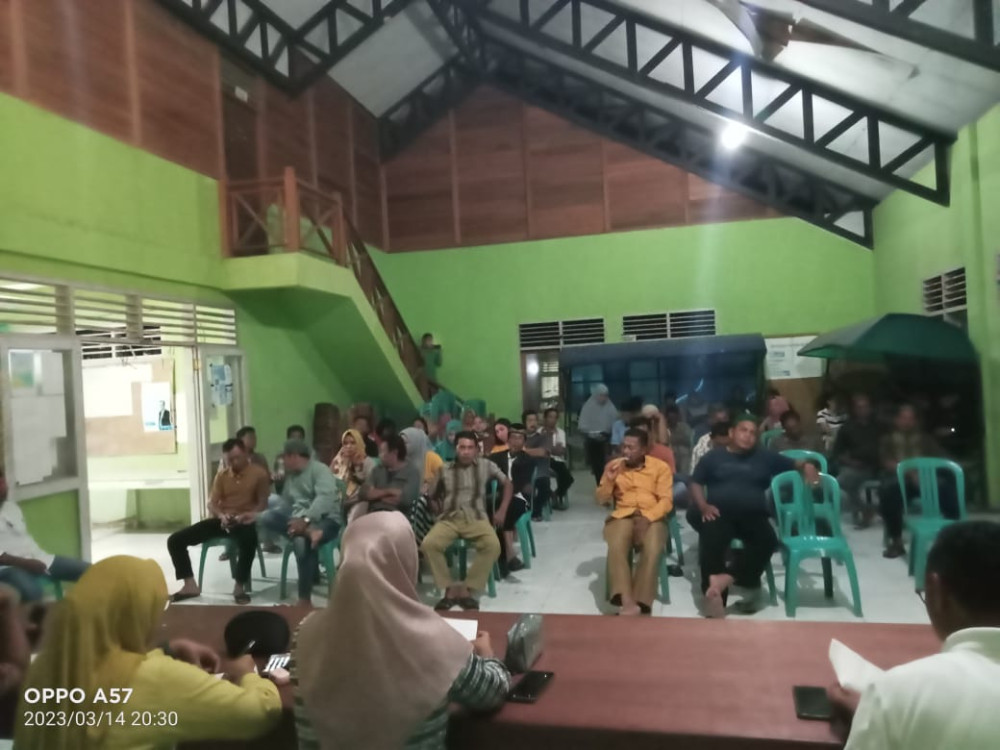 – Pemerintah Desa Molobog Barat dan Molobog menyelenggarakan rapat penetapan Peraturan Desa (Perdes) tentang Adat, bertempat di Balai Pertemuan Umum (BPU) Desa Molobog, Selasa (14/3/2023). Foto: Gazali Potabuga/bolmong.news.