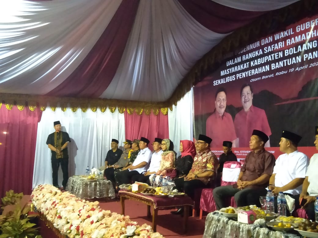 Wakil Gubernur Sulut Steven Kandouw saat memberikan sambutannya di acara silaturahmi Safari Ramadhan Pemprov Sulut, Desa Otam Barat, Passi Barat, Bolmong, Rabu