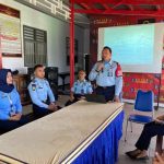 Tampak Karutan Kotamobagu Setyo Prabowo saat membuka Sosialisasi Tata Naskah Dinas (TND), bertempat di Aula Pertemuan Rutan Kotamobagu, Selasa 11 April 2023. (foto.Kadri/Rutan Kotamobagu)