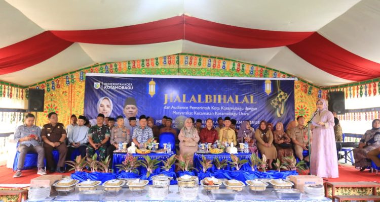 Tampak Wali Kota Kotamobagu Tatong Bara saat memberikan sambutan pada acara halal bihalal di Kecamatan Kotamobagu Utara, Selasa (9/5/2023). Foto: Miranty Manangin/bolmong.news
