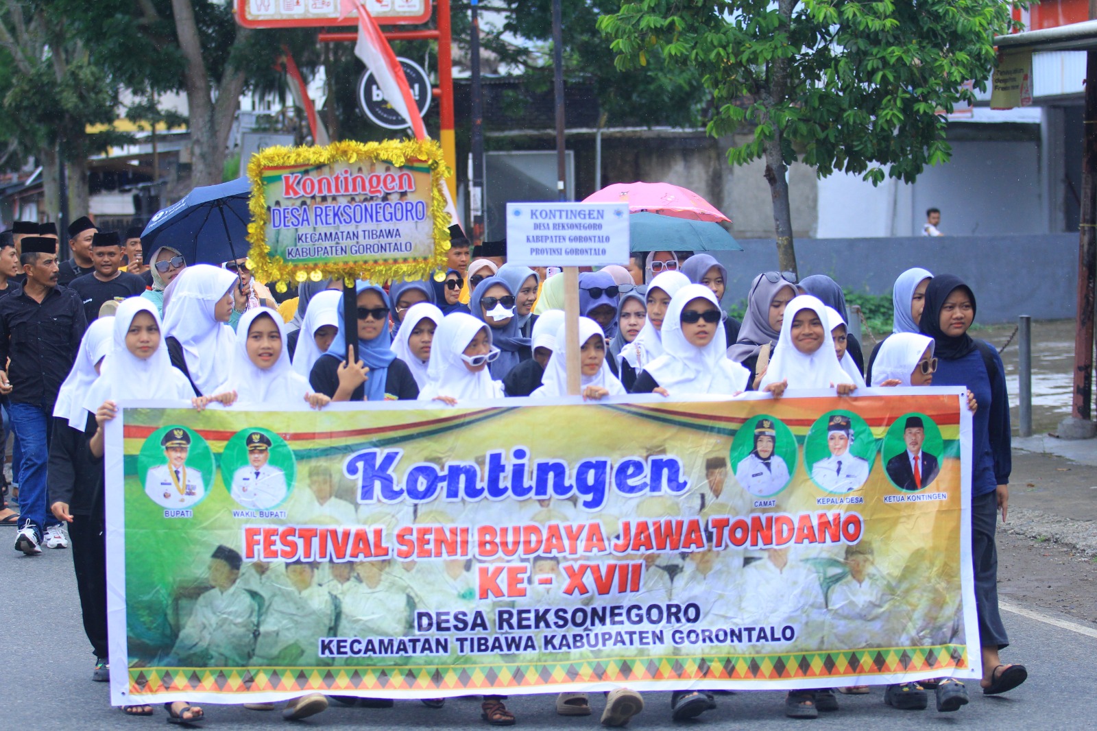Kontingen peserta Fesbudjaton ke – XVII se – Indonesia Timur tahun 2023. Foto: Miranty Manangin/bolmong.news