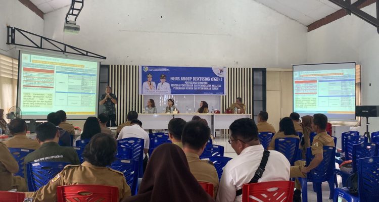 Dinas PRKP Kotamobagu menggelar FGD tahap I, terkait rencana pencegahan dan peningkatan kualitas perumahan dan permukiman kumuh, bertempat di Aula Kantor Dinas PRKP, Senin (26/6/2023). Foto: Miranty Manangin/bolmong.news