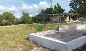 Pembangunan lapangan Boki Hotinimbang Kota Kotamobagu. Foto: Miranty Manangin/bolmong.news