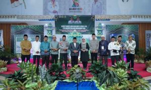 Wakil Bupati Bolmut Amin Lasena (tengah), saat menghadiri dan menutup secara resmi kegiatan STQH tingkat Kabupaten yang berlangsung di gedung Auditorium Pohohimbunga, Kantor Bupati Bolmut, Boroko, Rabu 07 Juni 2023. (foto.Muchtar L Harundja/bolmong.news)