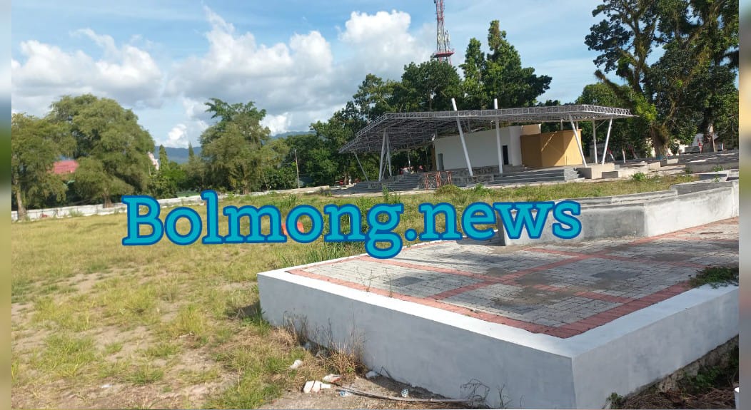 Pembangunan Alun-alun Boki Hotinimbang Kotamobagu. Foto: Miranty Manangin/bolmong.news