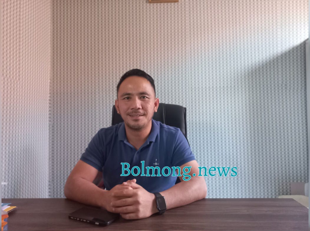 Plt Kepala Dinas Kesehatan yang juga Kepala Bagian Administrasi Umum RSUD Kotamobagu, Ns Fernando M. Mongkau S.Kep M.Kes. Foto: Miranty Manangin/bolmong.news