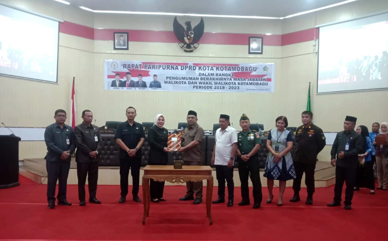 Tatong ucapkan terima kasih, DPRD gelar rapat paripurna pengumuman berakhirnya masa jabatan Wali Kota dan Wakil Wali Kota, Kamis (24/8/2023). Foto: dok/Diskominfo Kotamobagu.