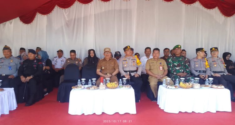 Penjabat Wali Kota Kotamobagu Asripan Nani, menghadiri Apel Gelar Pasukan Operasi Mantap Brata Samrat 2023-2024, dalam rangka pengamanan Pemilu tahun 2024 di wilayah Hukum Polres Kotamobagu, Selasa (17/10/2023). Foto: Miranty Manangin/bolmong.news