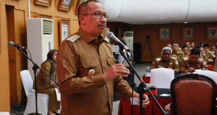 Pj Wali Kota Kotamobagu Asripan Nani. Foto: dok/Diskominfo Kotamobagu.