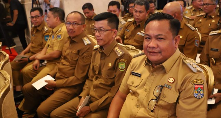 Penjabat Wali Kota Kotamobagu Asripan Nani mengikuti Rapat Koordinasi Penjabat Kepala Daerah se-Indonesia di Istana Negara Jakarta, Senin (30/10/2023). Foto: dok/Diskominfo Kotamobagu.