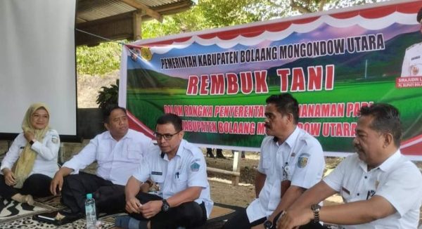 Rembuk Tani bersama Penjabat Bupati Bolmut Sirajudin Lasena