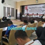 Suasana FGD yang digelar di Aula Bapelitbangda Kota Kotamobagu, Rabu (6/12/2023). Foto: Miranty Manangin/bolmong.news