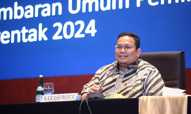 Ketua Bawaslu Rahmat Bagja dalam Bimtek Rekapitulasi Hasil Penghitungan Perolahan Suara dan Penetapan Perolehan Kursi Serta Calon Terpilih dalam Pemilu Serentak 2024 pada Minggu, (4/2/2024). Foto: dok/bawaslu