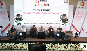 Talk show bertajuk “Sinergitas Wujudkan Pemilu Berintegritas” yang diselenggarakan Bawaslu Provinsi Sulut, di Hotel Sintesa Peninsula Manado, Senin (29/1/2024). Foto: Humas Polda Sulut.