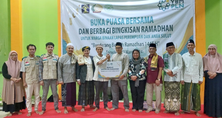 Kanwil Kemenkumham Sulut saat berbagi Bingkisan Ramadhan di LPP Manado, Sulawesi Utara, Jumat 23 Maret 2024. (Foto.Rutan Kotamobagu)