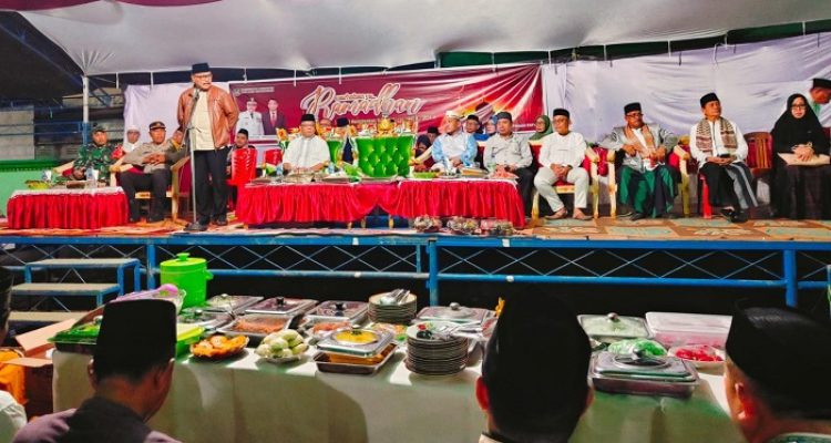 Penjabat Bupati Bolmong Ir Limi Mokodompit MM, pimpin Safari Ramadhan 1445 Hijriah di wilayah dataran Dumoga, Sabtu 16 Maret 2024.(Foto.Diskominfo Bolmong)