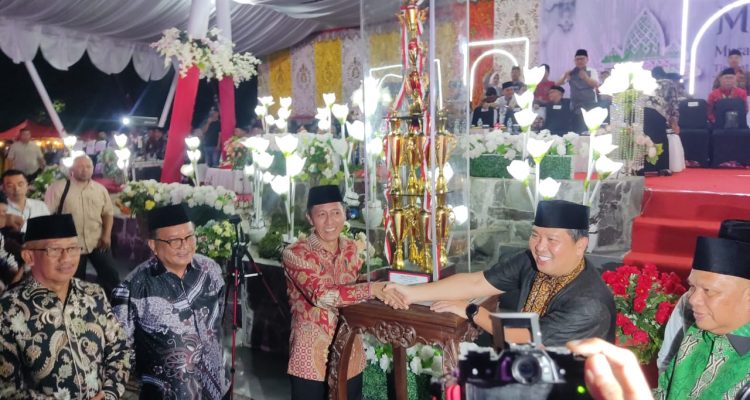 Bupati dan Wabup Bolsel Hadiri Pembukaan MTQ XXX di Kotamobagu. Foto: Wawan Dentaw/bolmong.news