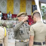 Pj Wali Kota, Asripan Nani, memimpin apel Penerimaan dan Pembukaan Magang II Bagi Satuan Praja Muda Angkatan XXXIII IPDN Kampus Sulawesi Utara dilingkungan Pemerintah Daerah Kota Kotamobagu di Alun-alun Boki Hontinimbang, Sabtu (08/06/2024). Foto: Nindy Pobela/bolmong.news