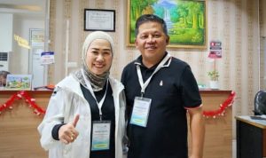 Nayodo Koerniawan bersama Sri Tanti Angkara saat menjalani pemeriksaan kesehatan dalam rangka kesiapan mengikuti Pilkada Serentak Tahun 2024. Foto: dok/Bolmong.news