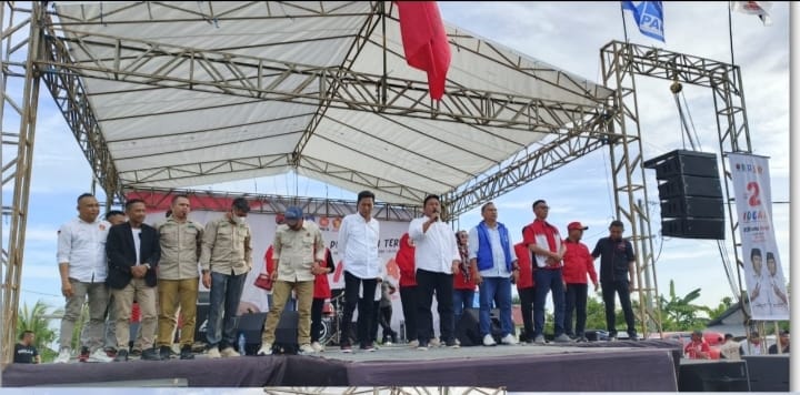 Kampanye terbatas Pasangan calon bupati dan wakil bupati Kabupaten Bolaang Mongondow Selatan, Iskandar Kamaru-Deddy Abdul Hamid di Kecamatan Posigadan, Senin (30/9/2024). Foto: Wawan Dentaw/bolmong.news