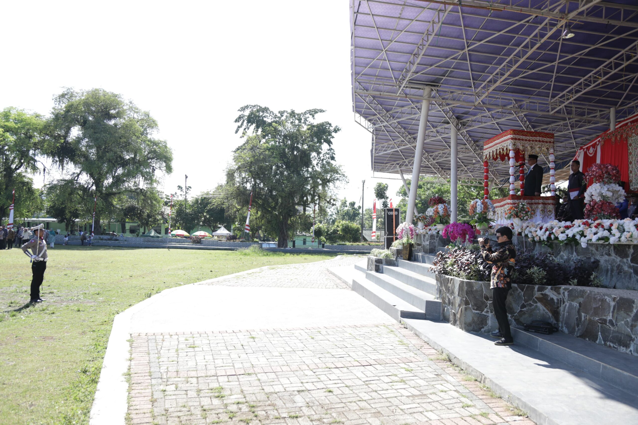 Upacara peringatan Hari Pahlawan 2024 yang berlangsung di Alun-alun Boki Hontinimbang, Minggu (10/11/2024). Foto: Nindy Pobela/Bolmong.news