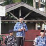 Pjs Bupati Bolaang Mongondow Selatan memimpin upacara memperingati Hari Pahlawan ke-79 Tahun 2024. Foto: Wawan Dentaw/Bolmong.news