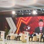 Plh Ketua KPU Bolmong Sandi S Dama, saat pidato sekaligus membuka debat ketiga Calon Bupati dan Wakil Bupati Bolmong, di Sutan Raja Hotel Kotamobagu, Senin 18 November 2024. (foto.yudi/bolmong.news)