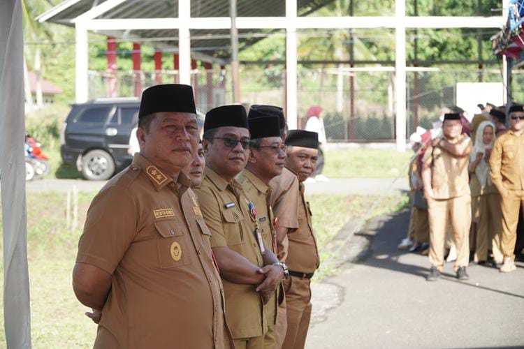 Pemkab Bolsel Gelar Apel Perdana Tahun 2025, Senin (6/1/2025). Foto: Wawan Dentaw/bolmong.news