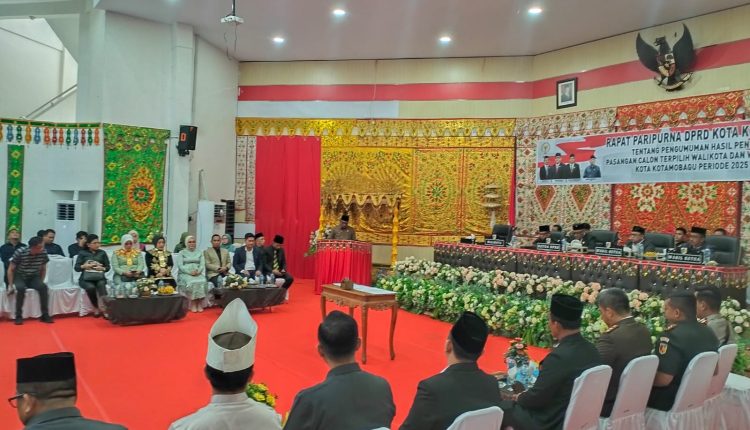 Adrianus Pimpin Rapat Paripurna Penetapan Wali Kota dan Wakil Wali Kota Kotamobagu Terpilih. Foto: dok/bolmong.news