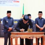 DPRD Kota Kotamobagu menggelar rapat paripurna dalam rangka Penandatanganan Nota Kesepakatan Rancangan Awal Rencana Pembangunan Jangka Menengah Daerah (RPJMD) Kota Kotamobagu Tahun 2025–2029, Senin, (21/04/2025). Foto: ist