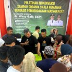 Pelatihan biokonversi sampah organik berbasis pemberdayaan masyarakat, di rumah dinas Wali Kota Kotamobagu, Sabtu (29/11/2025). Foto: Wawan Dentaw/bolmong.news