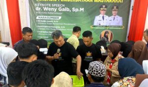 Pelatihan biokonversi sampah organik berbasis pemberdayaan masyarakat, di rumah dinas Wali Kota Kotamobagu, Sabtu (29/11/2025). Foto: Wawan Dentaw/bolmong.news Pelatihan biokonversi sampah organik berbasis pemberdayaan masyarakat, di rumah dinas Wali Kota Kotamobagu, Sabtu (29/11/2025). Foto: Wawan Dentaw/bolmong.news