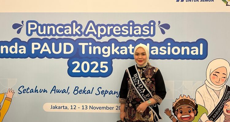 Tokoh Bunda PAUD Kotamobagu Ny Rindah Mokoginta. (foto.dok/Diskominfo Kotamobagu)