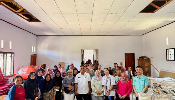 Pemerintah Kota Kotamobagu salurkan bantuan kepada 4.932 KPM, Rabu 26 November 2025. (foto.dok/Diskominfo Kotamobagu)