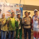 Momen foto bersama Wali Kota Weny Gaib dan Wakil Wali Kota Rendy Mangkat, saat berfoto dengan Bupati Bolmong Yusra Alhabsyi, Bupati Bolsel Iskandar Kamaru dan Kapolresta Manado Irham Khalid, usai pembukaan Porprov Sulut, Manado. (foto.dok/Diskominfo Kotamobagu)