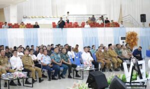 Wali Kota Kotamobagu, Weny Gaib, dan para Kepala Daerah se Sulut, saat menghadiri Rakorev RKPD, di Ruang Mapalus, Kantor Gubernur, Manado, Selasa 25 November 2025. (foto.dok/Diskominfo Kotamobagu)