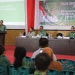 Wali Kota Weny Gaib ketika sambutan di FGD Penyusunan Master Plan Pendidikan, bertempat di Aula Rudis Wali Kota, Kamis 27 November 2025. (foto.dok/Diskominfo Kotamobagu)
